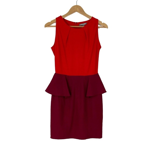 Tinley Road Women’s Size XS Red Burgundy Colorblock Peplum Sheath Mini Dress - Picture 1 of 10
